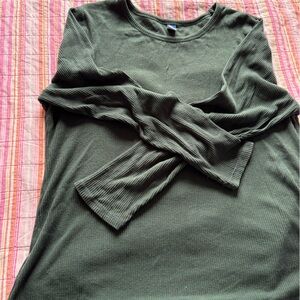 Old Navy Green Long Sleeve Tee